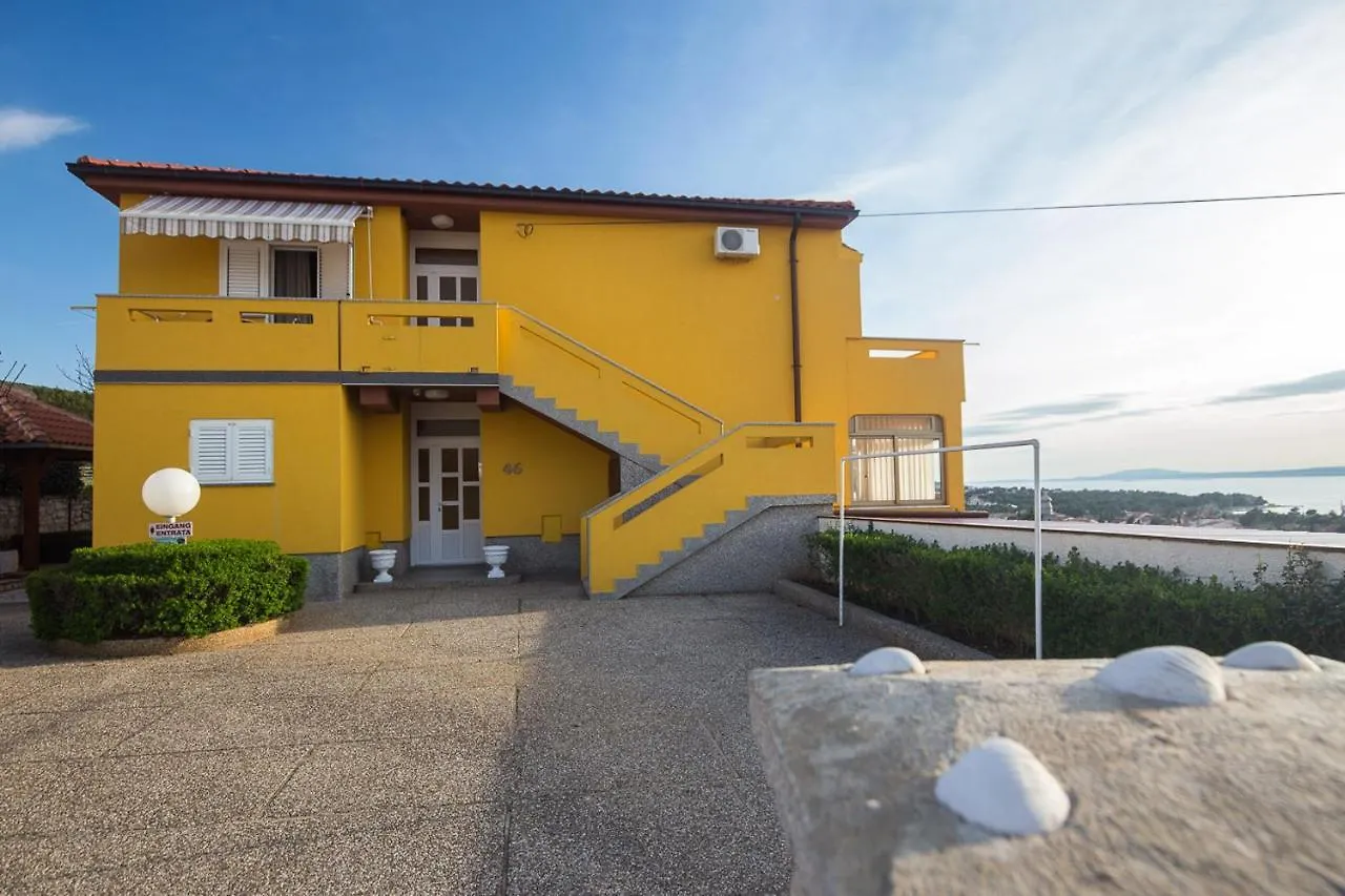 The Manzoni Family 3 Hotel Punat