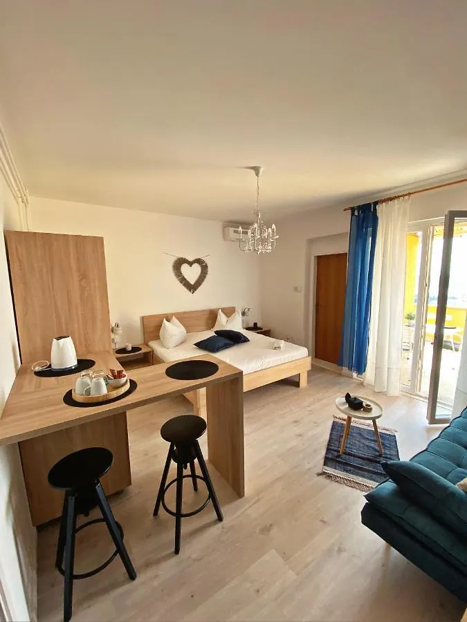 Guest house The Manzoni Family 3 Hotel Punat