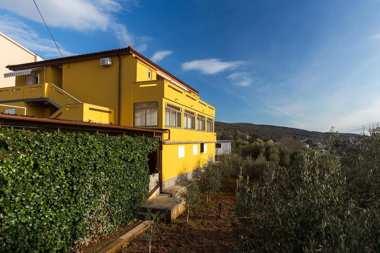 Guest house The Manzoni Family 3 Hotel Punat